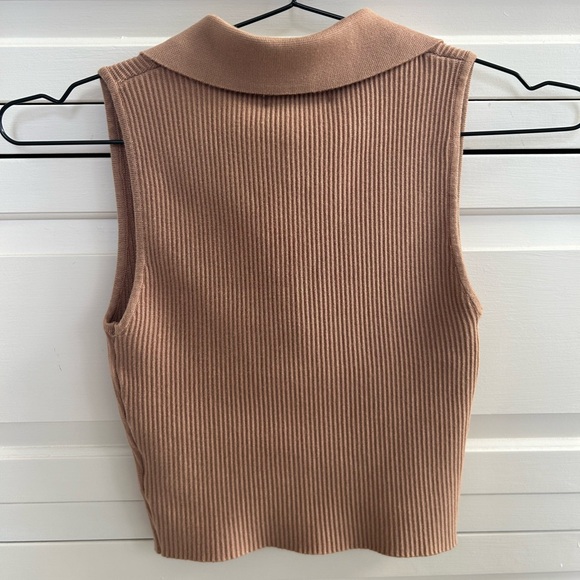 15. NWT House of Harlow Ribbed Collared Tank - Picture 2 of 4